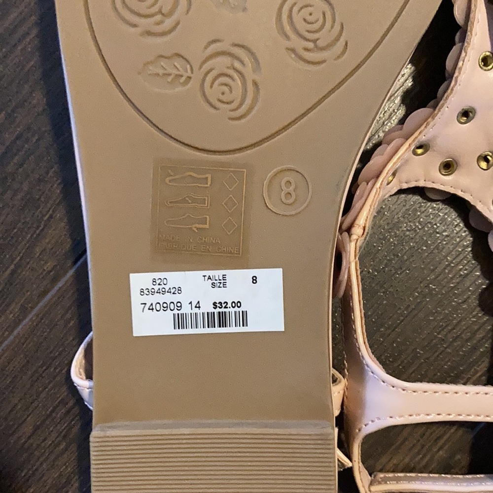 Sandals - Picture 3 of 3